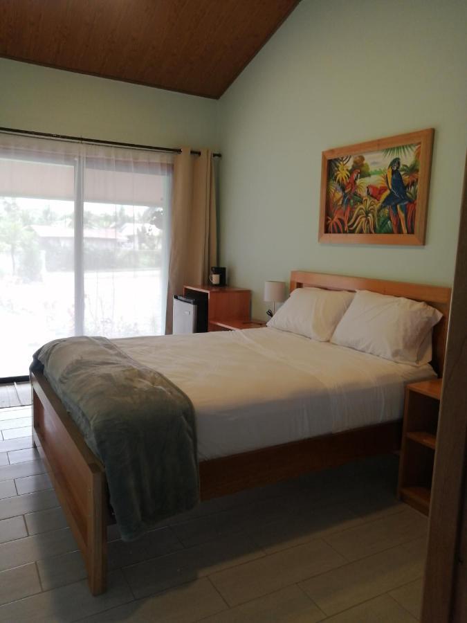 Playa Blanca Macaw Hotel Conte Exteriör bild